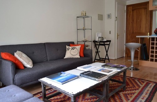 El Golf Apartamento | Apartamentos con encanto en un barrio exclusivo, al lado de W, Golf Club