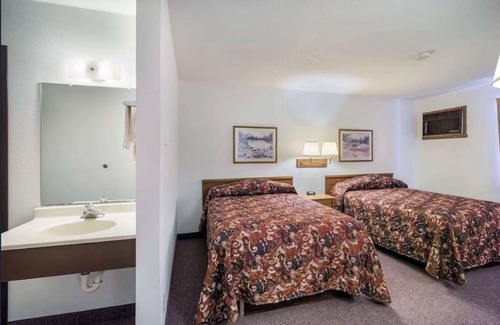Medora Cama Y Desayuno | Charming B&B with WiFi and AC 30 MILES FROM MEDORA AND TEDDY ROOSEVELT PARK