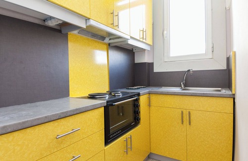 Kypseli Apartamento | Charming Balcony Escape in Kipseli