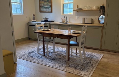 Ridgetown Casa | Charming Barn Conversion. Rural Curious? Come try small-town living!