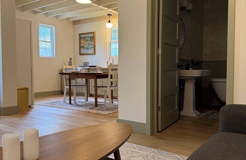 Ridgetown Casa | Charming Barn Conversion. Rural Curious? Come try small-town living!