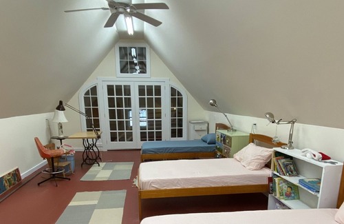 Norfolk Casa | Charming barn style house in historic village center