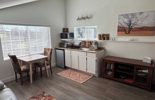Cool Casa | Charming barnloft on small horse ranch in Beautiful Cool CA