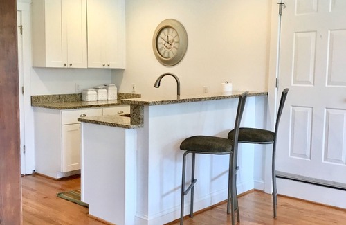 Northeast Virginia Beach Cabaña | Encantadora casa de playa a solo 100 metros del océano Atlántico