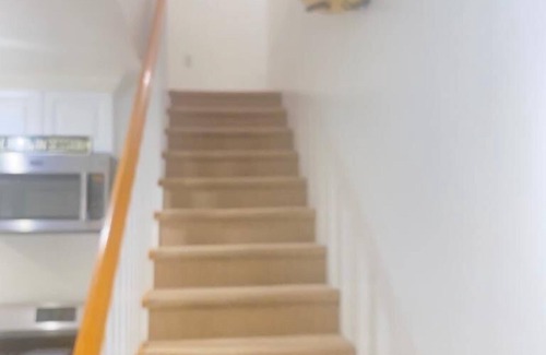 West Newport Cabaña | Casa de playa con encanto Duplex-Enorme nivel inferior