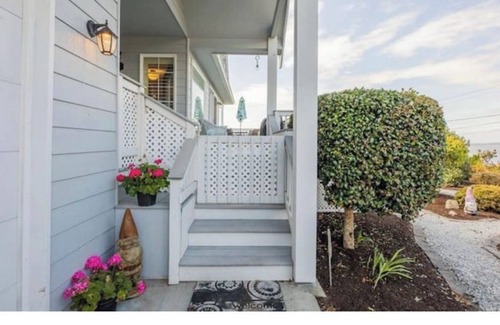 Camano Island Casa | Charming beach home with Ocean & Mt. Baker View