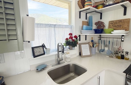 Farmington Cabaña | Charming Beach-Themed Cottage walking distance to Lagoon & Western Sports Park