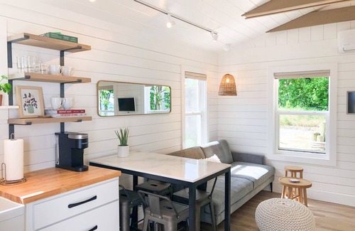 South Haven Cabaña | Charming Beachfront Studio Cottage