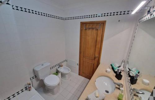Salgados Apartamento | Charming Beachside Apartment- The Perfect Getaway!