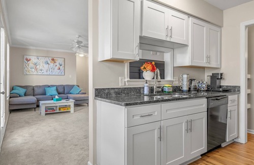 Norfolk Casa | Charming Beachside Duplex: 2 Units -3 Bedrooms-each. Ideal for large families