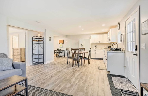 Beacon Apartamento | Charming Beacon Apt w/ Fire Pit: Near Hiking!