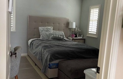 Ewa Cama Y Desayuno | Charming bed & breakfast in upscale Ewa Beach with WiFi