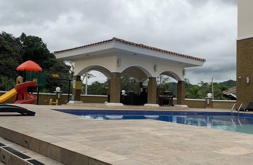 Rousseau Cama Y Desayuno | Vrbo Property