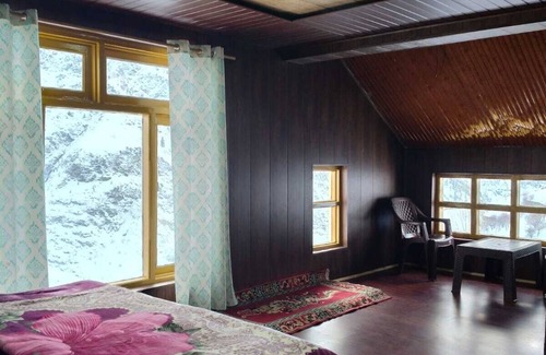 Sissu Cama Y Desayuno | Charming bed & breakfast with WiFi in Raling Khangsar