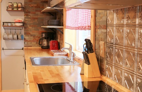 Bemus Point Casa | Charming Bemus Point Cottage: Walk to Water and close to town!
