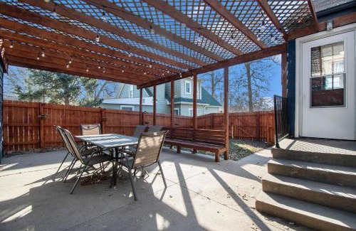 Benson Casa | Charming Benson Home Fenced Yard & BBQ