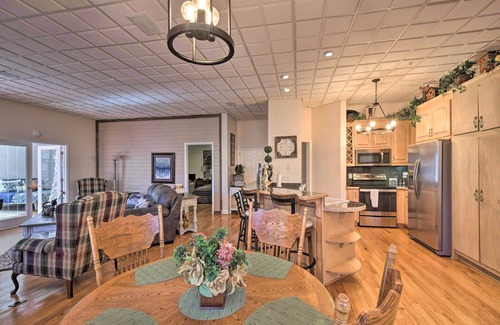 Tate Apartamento | Charming Bent Tree Home w/ Wraparound Deck!
