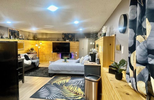 Plainville Apartamento | Charming Boutique Studio suite with everything you need for a getaway