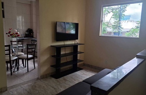 Duque de Caxias Casa | Charming 1-bedroom apartment with WiFi, AC in Centro Duque de Caxias