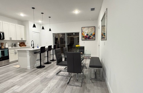 Citrus Springs Casa | Charming brand new 4-bedroom house minutes from Rainbow Springs, Crystal Rivers.