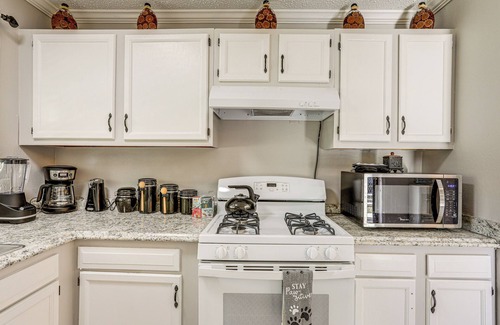Bridge City Casa | Charming Bridge City House ~ 12 Mi to New Orleans!