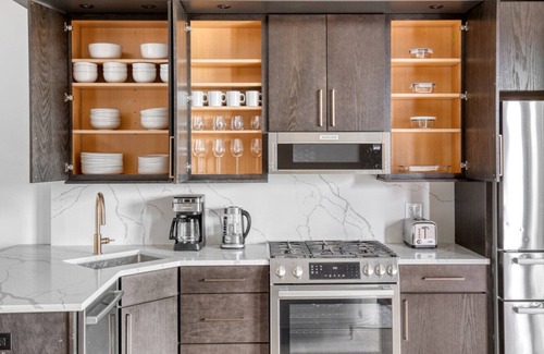 Bucktown Apartamento | Charming Bucktown 2BR nr I-90, by Blueground