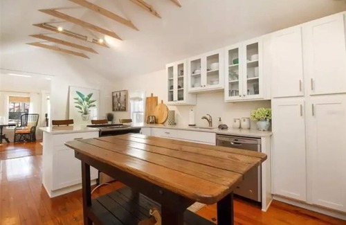Dunedin Casa | Charming Bungalow Downtown
