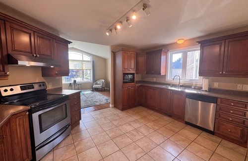 Cornwall Casa | Charming Bungalow in quiet neighbourhood