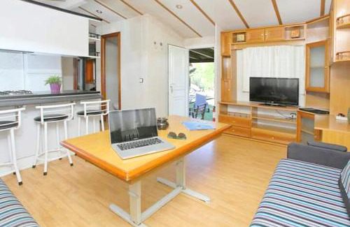 Tarifa Casa | Charming Bungalow in Tarifa with Mountain View