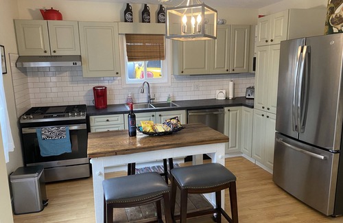 Elora Casa | Charming Bungalow in the Heart of Elora