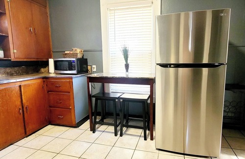 Bristol Casa | Charming Bungalow on a Budget - Dog Friendly, Family Friendly, Central Location