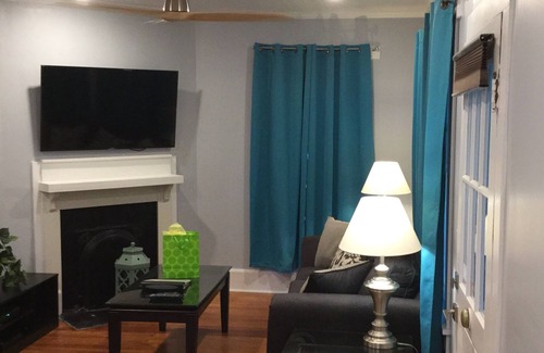 Thomasville Casa | Bungalow con encanto, a poca distancia de todo, privado y admite mascotas.