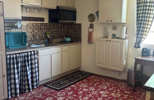 Medanales Casa | Charming Bunkhouse on a working Ranch in Northern New Mexico!