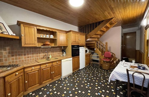 Ferrieres-sur-Sichon Cabaña | Casa acogedora en Montaña Bourbonnaise, cerca de Vichy, con terraza, garaje y WiFi