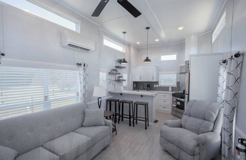 Hamilton Cabina | Charming cabin in Hamilton with AC - perfect for a cozy getaway