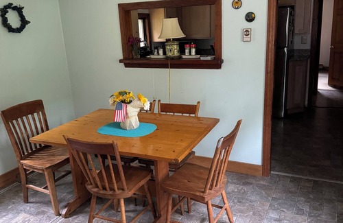 Denmark Casa | Charming Cabin, Lake Access! Backyard Bubbling Brook. Pets Welcome!