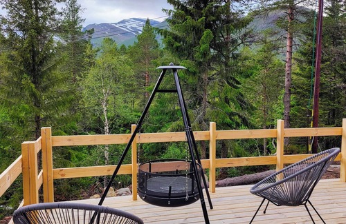 Stranda Cabina | Charming cabin with 3 bedrooms, modern bathroom and kitchen and a large deck