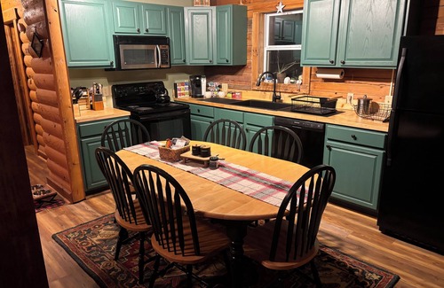 Bostic Cabina | Charming Cabin with Incredible Mountain Views