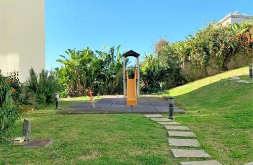 Estrela da Calheta Apartamento | Charming Calheta Plaza Penthouse