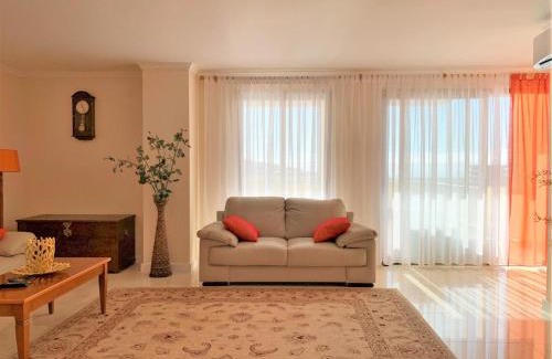 Estrela da Calheta Apartamento | Charming Calheta Plaza Penthouse