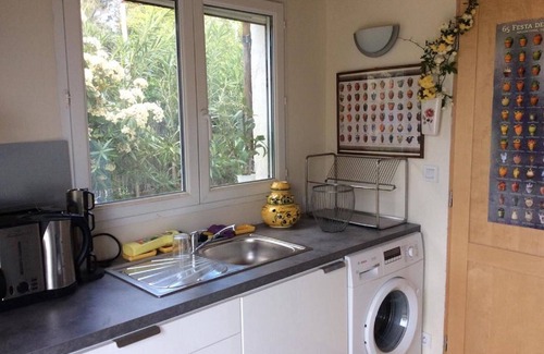Arles Cabaña | Casa a estrenar hermosa en Arles, situado en una tranquila idílica