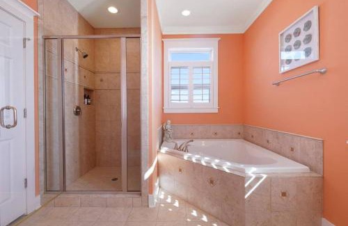 Ocean Isle Beach Casa | Charming Canal Home with Private Heated Pool and Boat Lift