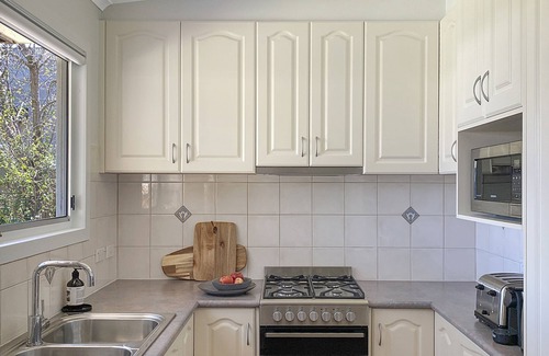 Capel Sound Cabaña | Late Checkout | Capel Sound Coastal Cottage