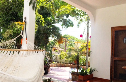 Emiliano Zapata Casa | Los Sueños, beautiful casa in Punta de Mita center, one block to beach, WiFi, AC