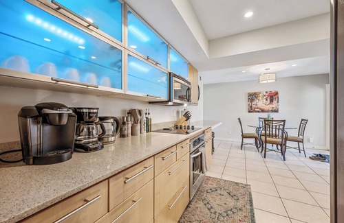 Entertainment District Casa | Charming Casa Camelback: 10-Min Walk to Old Town Scottsdale w/ Pool & Patio!