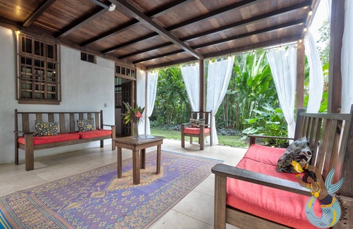 Puerto Viejo de Talamanca Chalet De Esquí | Casa Selah con FibraOp cerca de la playa!