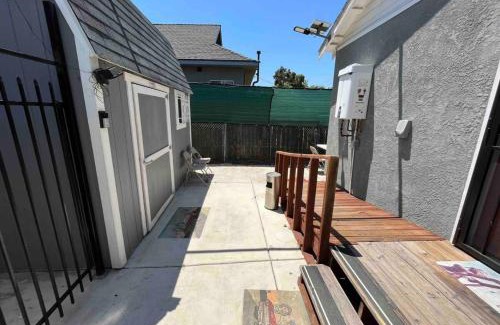 Southeastern Sacramento Villa | Charming Casita all too yourself near Midtown, Train and Freeway