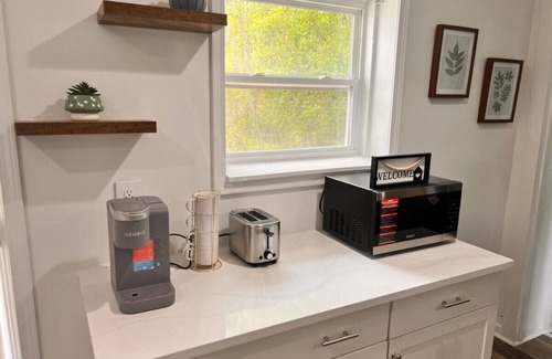 Gainesville Casa | Charming Casita with Fenced Yard & Wrap-Around Porch, Just Minutes from Town!