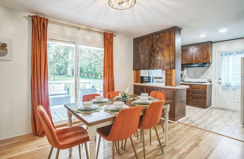 Northeast Raleigh Casa | Charming & centrally located 4-bedroom house with AC,BBQ and WiFi in Raleigh