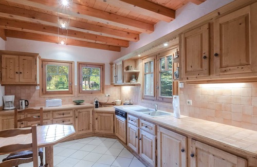 Les Tines Chalet De Esquí | Encantador chalet en Chamonix, 6 habitaciones, jardín, aparcamiento, wifi
